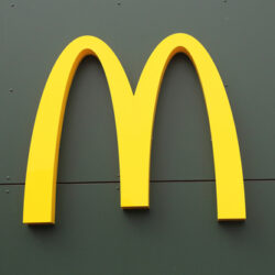 logo mcdonald's